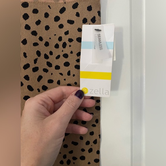 NWT Zella Elevate High Waisted Seamless Leggings💕 - Picture 3 of 4